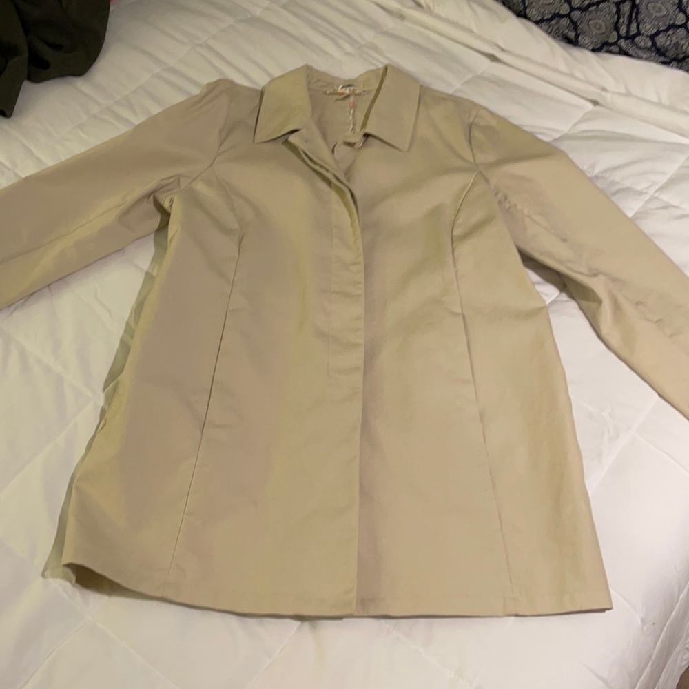 Old navy khaki trench coat. Size XL